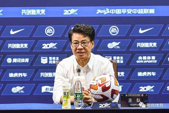 欧美细高跟虐踩cbt调教vk